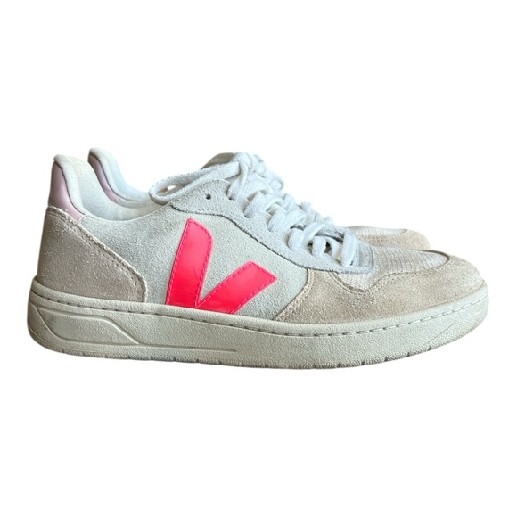 Veja V-10 Lace-Up Beige Neon Pink leather suede Women's Sneakers Sz 8 - Picture 2 of 8